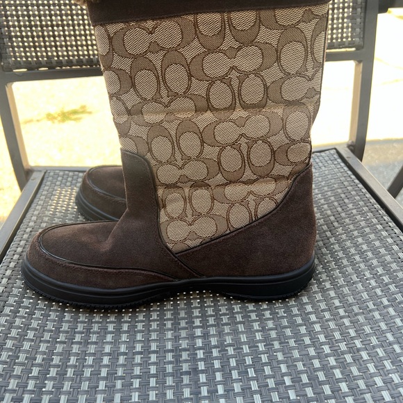 COACH New Sherman Signature Dk Brown & Tan Winter Boots Size 7B - Picture 6 of 6